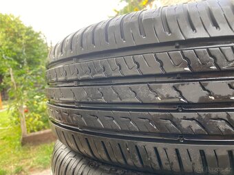 Barum Bravuris 5HM 215/65 R15 96H - 3