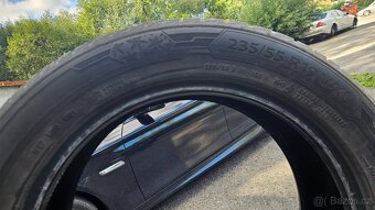 235/55R19 - 3