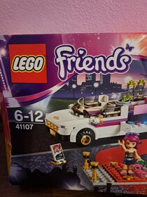 Lego Friends 41107 limuzína pro popové hvězdy - 3