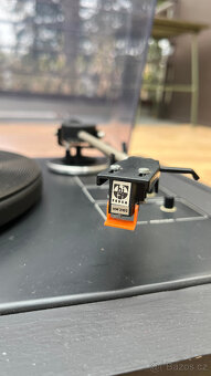 Gramofon TESLA NC 420 - 3