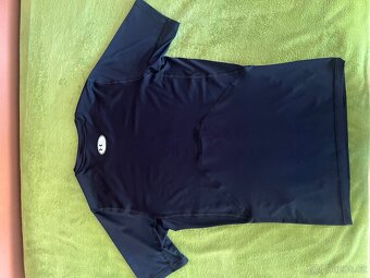 Kompresní tričko UnderArmour (M) (černá) - 3