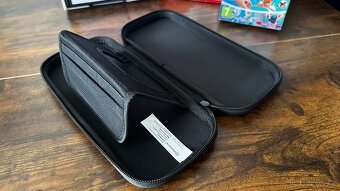 Nintendo Switch OLED + hra, pouzdro, sklo, krabice - 3