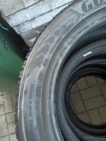 215/50 R17 zimní gumy Good Year - 3