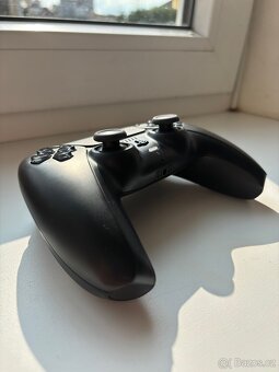 PlayStation 5 DualSense červy - 3
