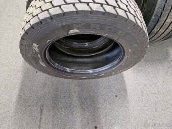 PNEU 8ks KUMHO KRD 50, 295/60 R22,5 - 3