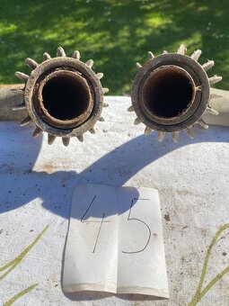 ✻ KOLENA VÝFUKŮ JAWA 175 ✻ - 3
