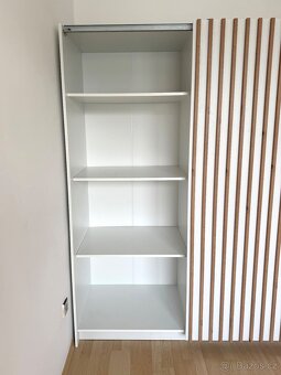 Šatní skříň - 3