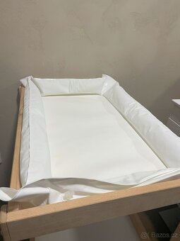 Prodám přebalovací pult Ikea dřevo - 3