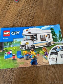 LEGO City 60283 KOMPLETNÍ - Prázdninový karavan - 3