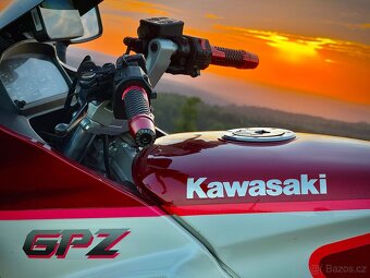 Kawsaki GPZ 500S původní 44KW navi - 3