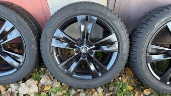 Alu kola Škoda R18 7J 5x112 ET 45 Black - 3