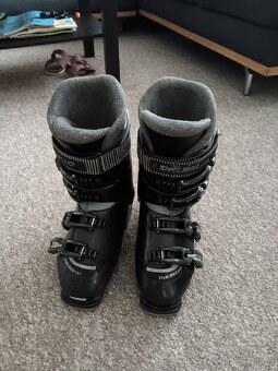 Lyže délka 130 + boty 4 - 3