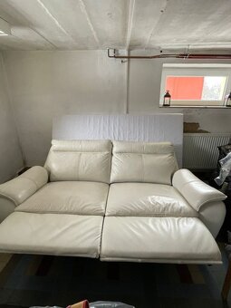 Elektricky polohovatelná sedací souprava z bílé kůže - 3