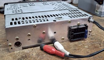 Autorádio Clarion BD329RG na CD - 3