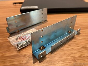 redukce HDD 2,5" na 3,5" - 3