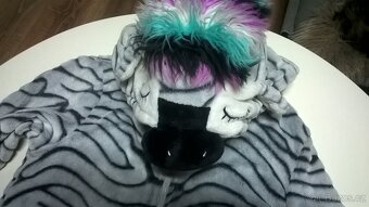 karnevalovy kostym  vel 158 ZEBRA - 3