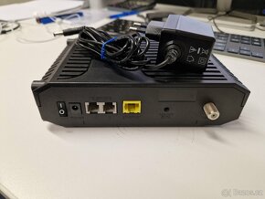Kabelový modem, switch Cisco EPC3208 - 3