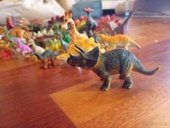 Dinosauři - 3