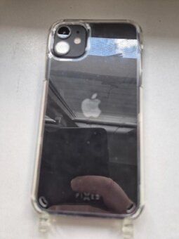 I phone 11 - 3