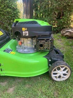 Prodám použitou sekačku Fieldmann FZR 4210-B - 3