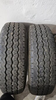 Pneu Bridgestone 205/70/15C - 3