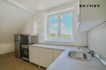 Pronájem byty 2+1, 55 m2 - podkrovní, ev.č. 01083 - 3