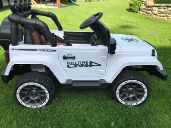 Dětské elektrické autíčko 4x4 - 3