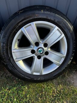 Prodám Alu r15 5x112 s letní pneu 195/65 - 3