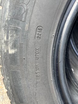225/75/16 C Michelin - 3