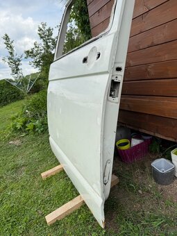 Vw T5 dveře a zadní světla - 3