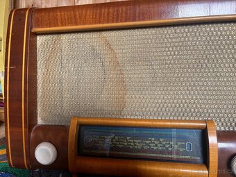 Retro radio Tesla - 3