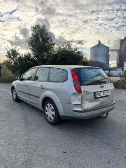 Ford Focus 1.6i 74kW - 3