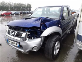 nissan navara - 3