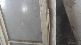 Staré dřevěné okno, 5 ks - 88x123 cm, dřevěná okna - 3