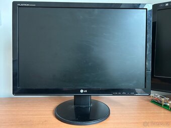 Kancelářské PC Fujitsu - 3