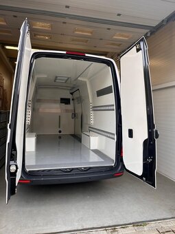 MB Sprinter 319, 3l, 6V , 69 878 km. - 3