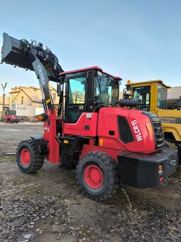 NAKLADAČ KOLOVÝ - 3