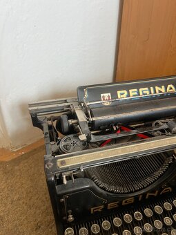 Historický psací stroj REGINA – Ink Model - 3