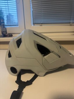 Helma Force Venom Šedá - 3