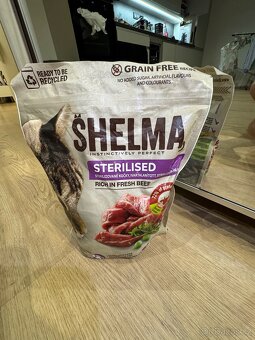 SHELMA gran.kočka 750g steril.hov. - 3