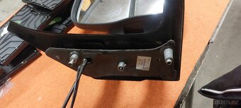 Pravé zpětné zrcátko Iveco - 3