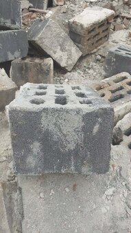 Tvárnice betonové - 3