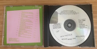 CD Sex Pistols & Dead Kennedys - 3