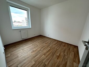 Pronájem slunného bytu 3+kk - 3