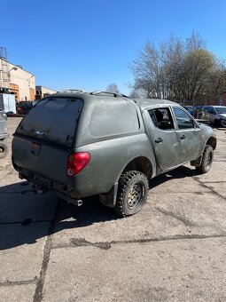 Mitsubishi L200 - 3
