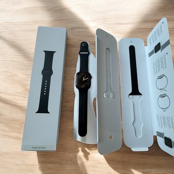 Apple Watch 10 GPS 46 GPS klavírně černý hliník - 3