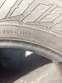 zimní 2 ks Nokian SnowProof 215/65/16C - 3
