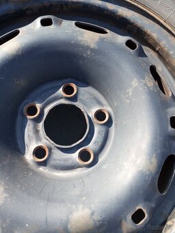 Zimní pneu 4x 185/60 R14 82T 8.5mm (téměř nové) - 3