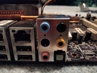 MSI K9N2 deska + AMD Athlon 4800+ , chladič - 3