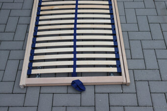 Kvalitní polohovací lamelový rošt do postele 80x200 cm - 3